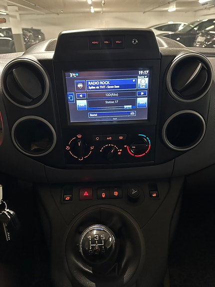 Peugeot Partner 15 of 21