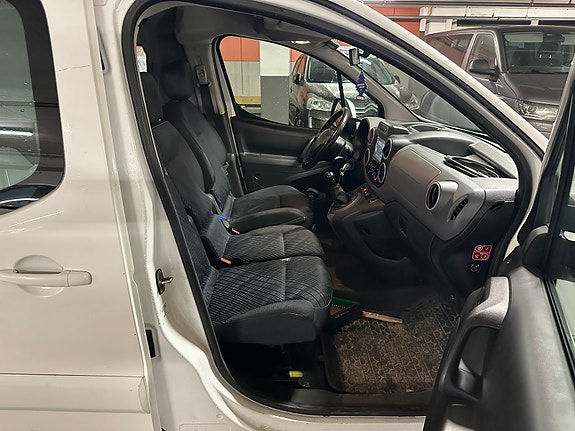 Peugeot Partner 13 of 21