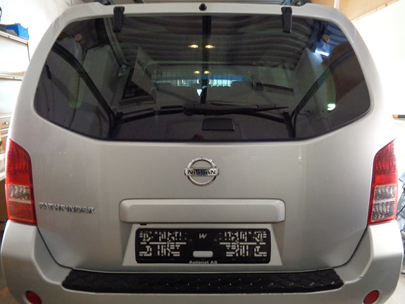 Nissan Pathfinder 4 of 18