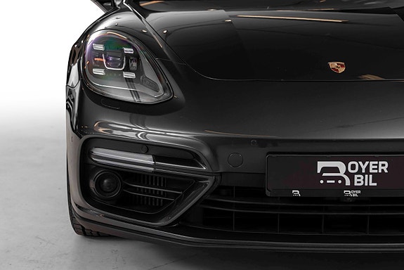 Porsche Panamera 3 of 5