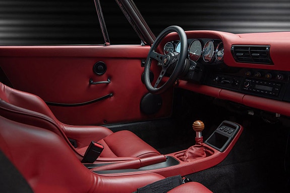 Porsche 911 17 of 30