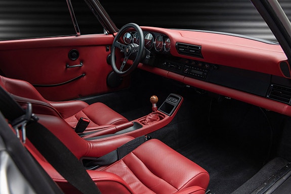 Porsche 911 15 of 30