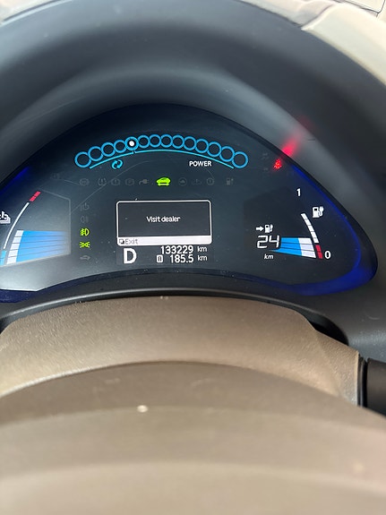 Nissan Leaf 2 of 6