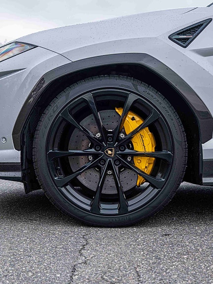 Lamborghini Urus 18 of 30