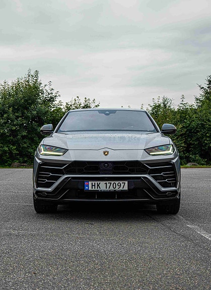 Lamborghini Urus 23 of 30