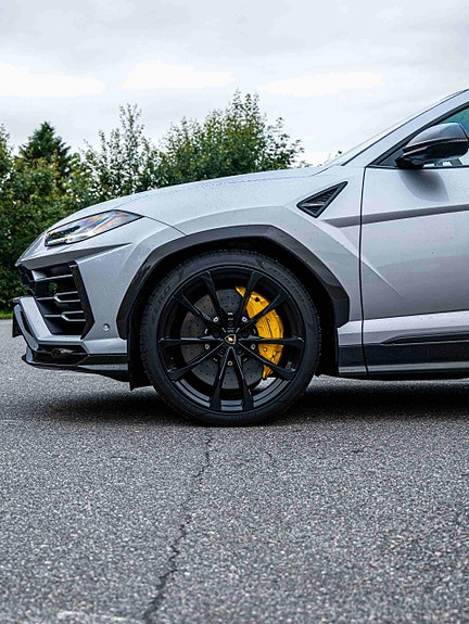 Lamborghini Urus 15 of 30