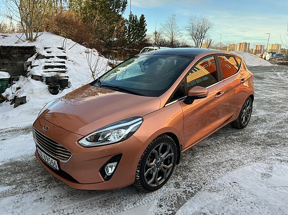 Ford Fiesta 3 of 5