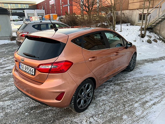 Ford Fiesta 7 of 11