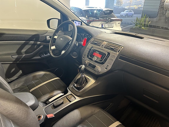Ford Kuga 7 of 8