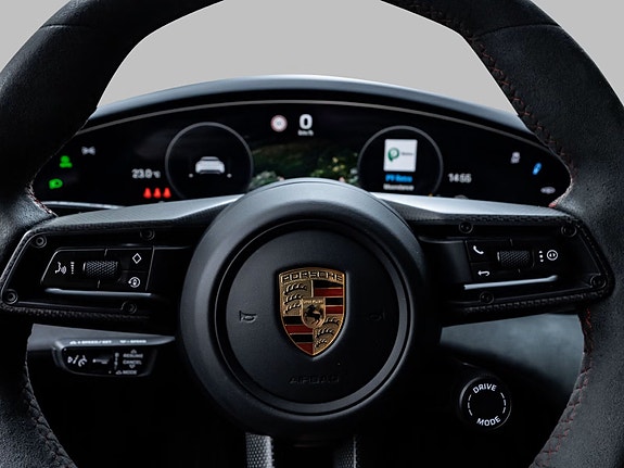 Porsche Taycan GTS 19 of 30