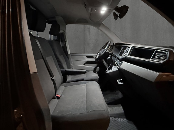 Volkswagen Transporter 16 of 21