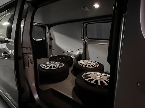 Toyota Proace 26 of 26