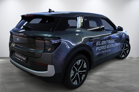 Ford Explorer 2 of 30