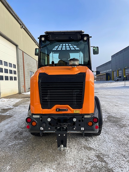 Doosan DL80 5 of 5