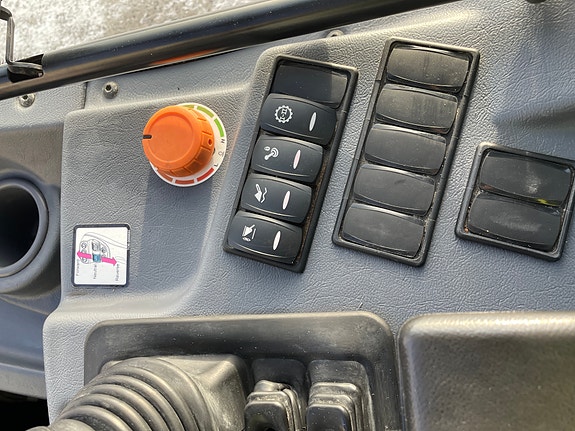 Doosan DL80 18 of 30