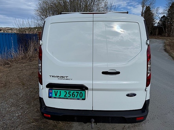 Ford Transit Connect 6 of 15