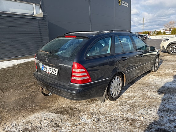 Mercedes-Benz C180 3 of 14