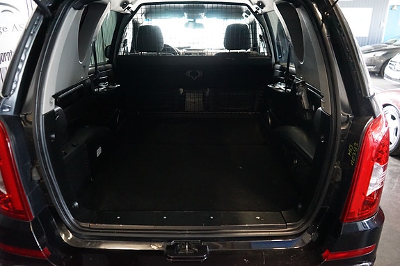 SsangYong Rexton W 13 of 22