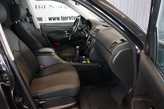 SsangYong Rexton W 15 of 22
