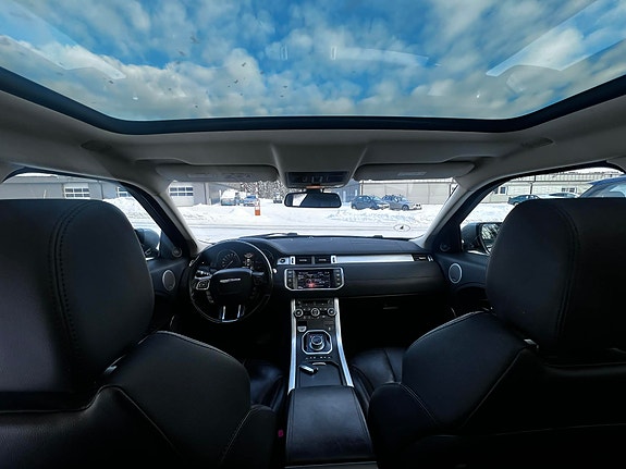 Land Rover Range Rover Evoque 9 of 14