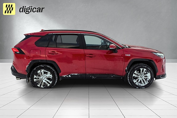 Toyota RAV4 4 of 21