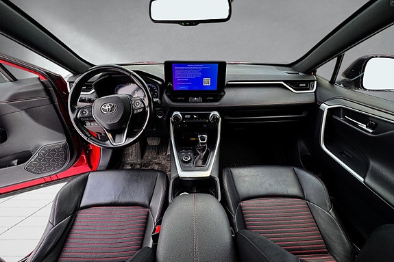 Toyota RAV4 10 of 21