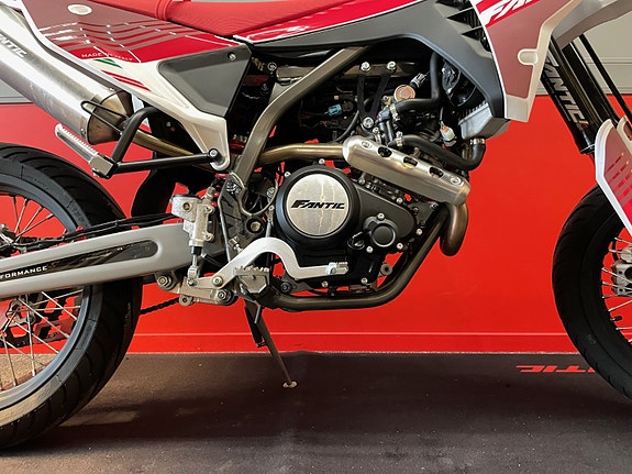 Fantic Performance 125cc 11 of 13