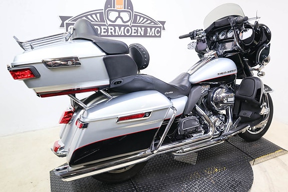 Harley-Davidson Electra Glide Ultra Limited 5 of 19