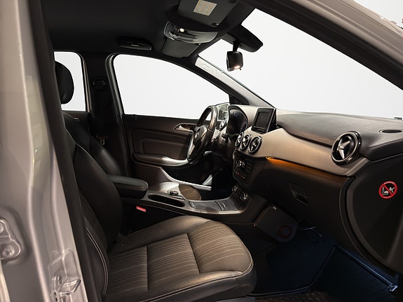 Mercedes-Benz B180 16 of 20