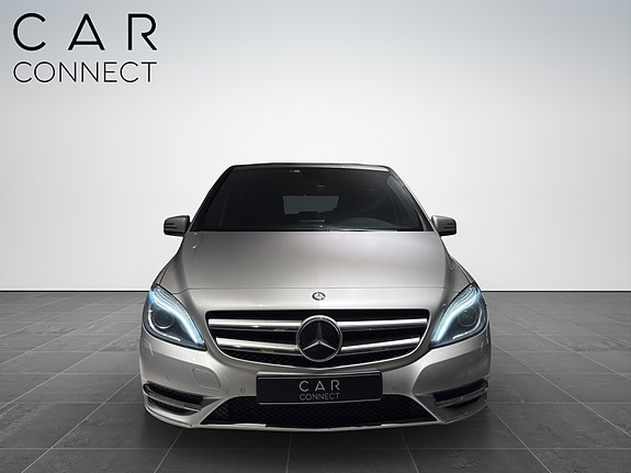 Mercedes-Benz B180 8 of 20