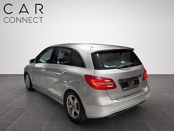 Mercedes-Benz B180 6 of 20