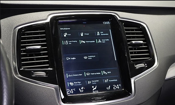 Volvo XC90 27 of 30