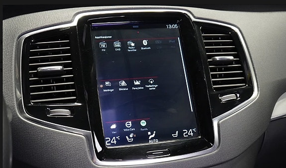 Volvo XC90 25 of 30