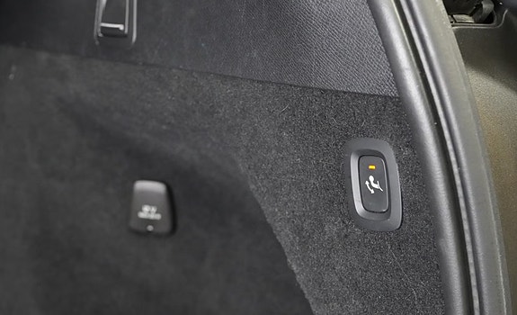 Volvo XC90 7 of 30