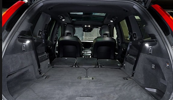 Volvo XC90 8 of 30