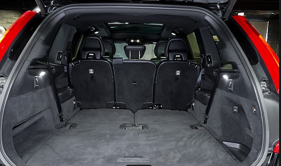 Volvo XC90 9 of 30