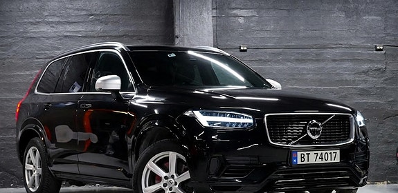 Volvo XC90 4 of 30