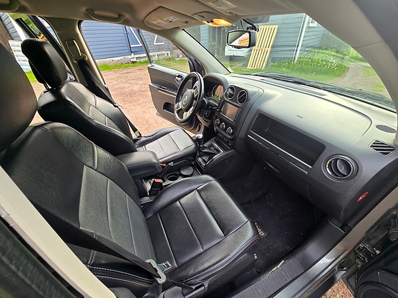 Jeep Compass 9 of 11