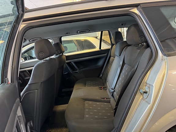 Opel Vectra 7 of 7