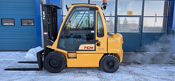 TCM 3,2t diesel "1045timer"