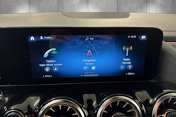 Mercedes-Benz EQA250 15 of 23
