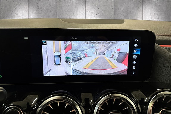 Mercedes-Benz EQA250 17 of 23
