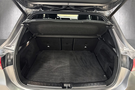 Mercedes-Benz EQA250 21 of 23