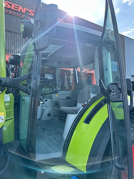 Bilde 14 av CLAAS Arion 450