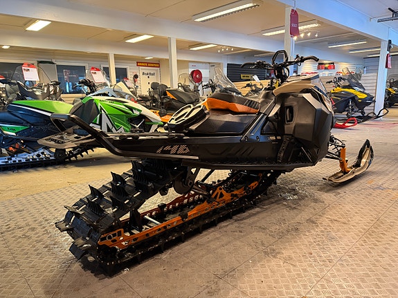Ski-doo Summit Edge 850 E-TEC 5 of 5