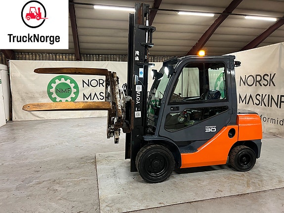 Toyota FDF 30 #MED ROTATOR# ELLER KLEMAGRIGAT#