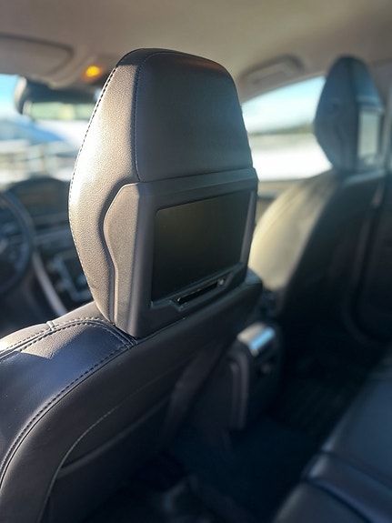 Volvo V70 4 of 29