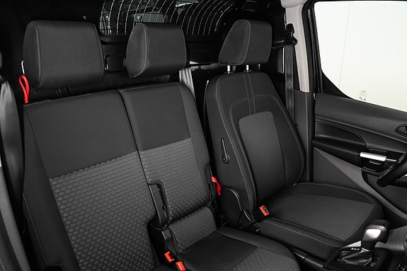 Ford Transit Connect 11 of 30