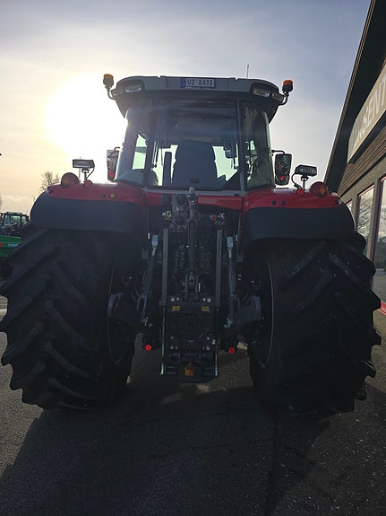 Massey Ferguson 7S.210 2 of 13