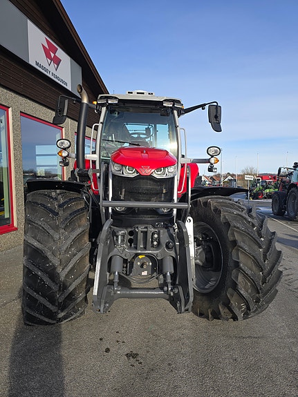 Massey Ferguson 7S.210 6 of 13